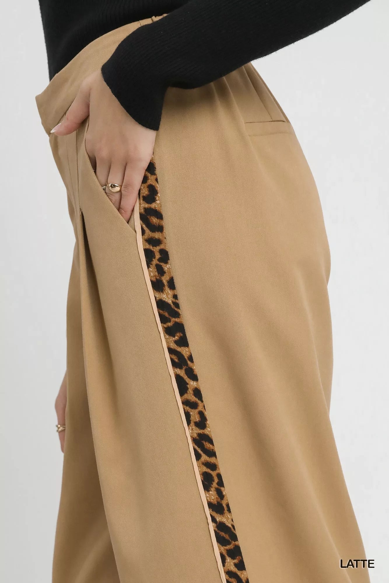 Umgee Front Pleated Wide-Leg Pants with Contrast Trim-Pants-Trendsi-[option4]-[option5]-[option6]-[option7]-[option8]-Shop-Boutique-Clothing-for-Women-Online