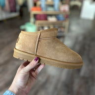 PREORDER: Faux Fur Lined Shortie Boots-Womens Shoe-Forever3A.M-[option4]-[option5]-[option6]-[option7]-[option8]-Shop-Boutique-Clothing-for-Women-Online