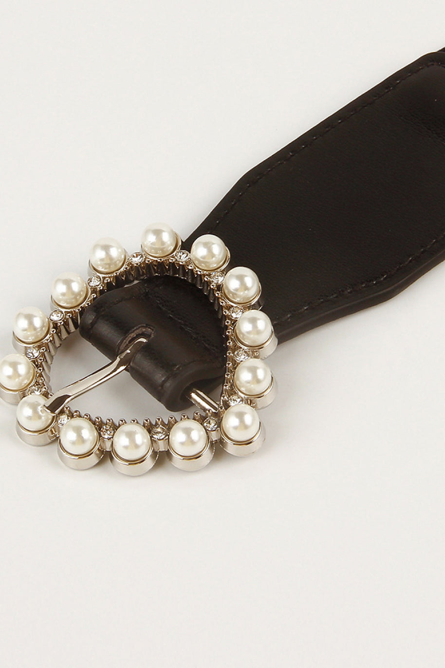 Pearl Heart Buckle Elastic Belt-Belts-Trendsi-[option4]-[option5]-[option6]-[option7]-[option8]-Shop-Boutique-Clothing-for-Women-Online