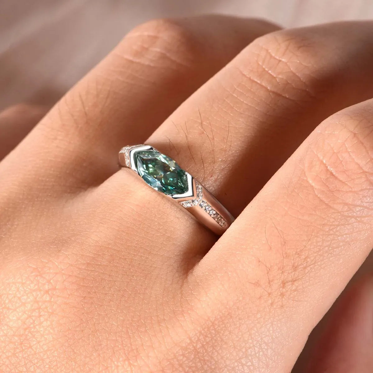1 Carat Moissanite 925 Sterling Silver Ring-rings-Trendsi-[option4]-[option5]-[option6]-[option7]-[option8]-Shop-Boutique-Clothing-for-Women-Online
