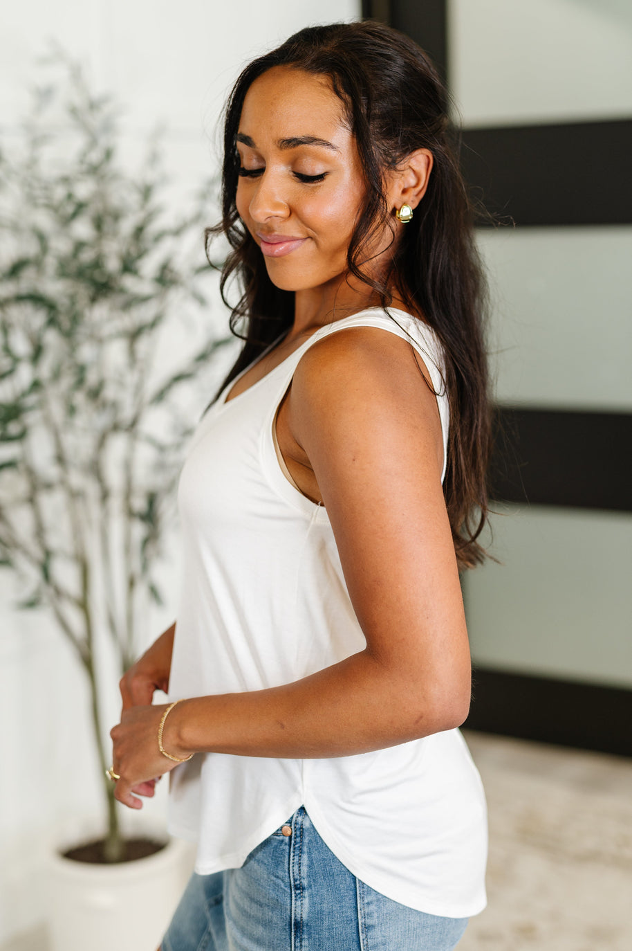 Simpler Times Basic V-Neck Tank in Off White-Womens-Ave Shops-[option4]-[option5]-[option6]-[option7]-[option8]-Shop-Boutique-Clothing-for-Women-Online