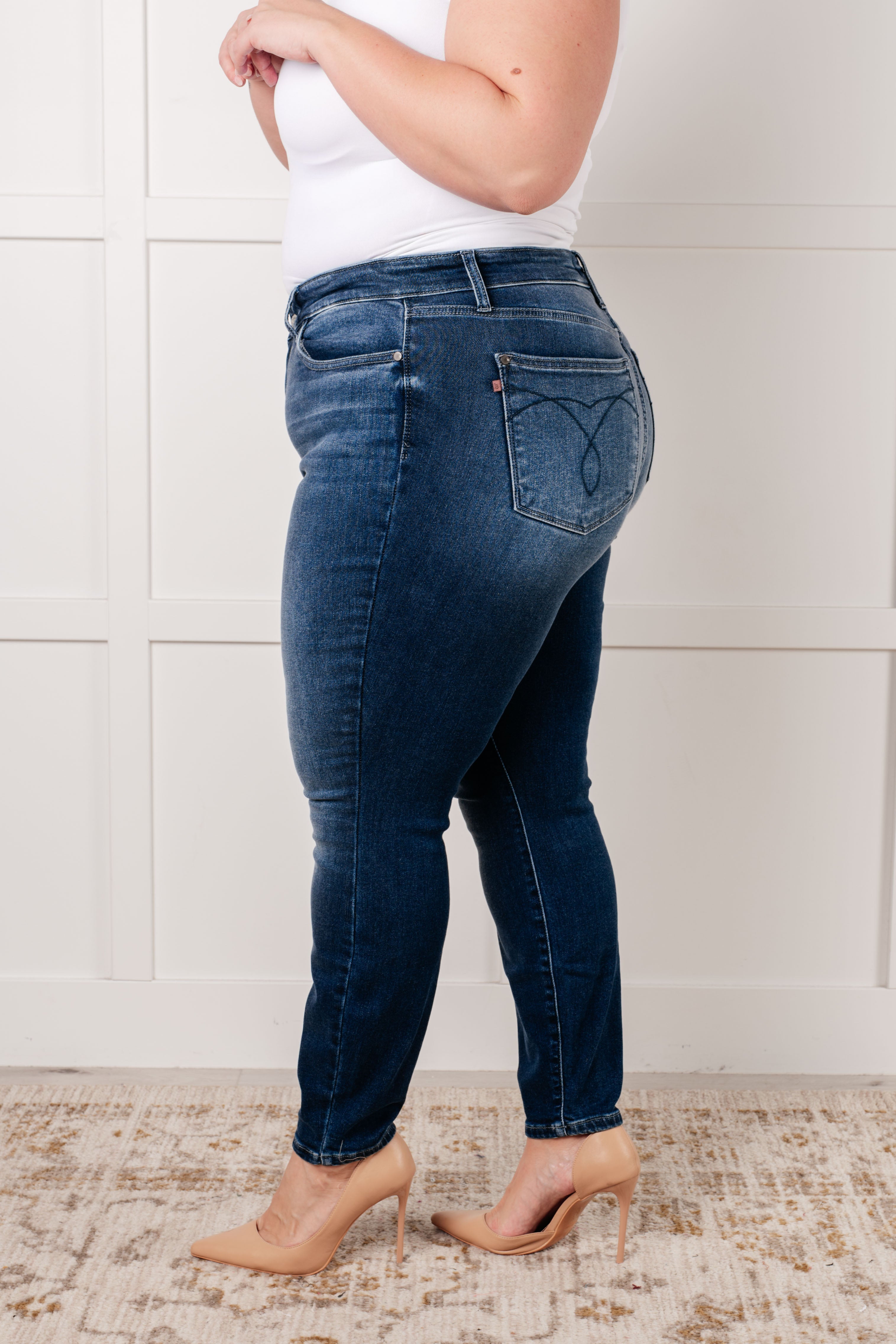 Skylar Mid Rise Thermal Vintage Skinny Jean-Womens-Ave Shops-[option4]-[option5]-[option6]-[option7]-[option8]-Shop-Boutique-Clothing-for-Women-Online