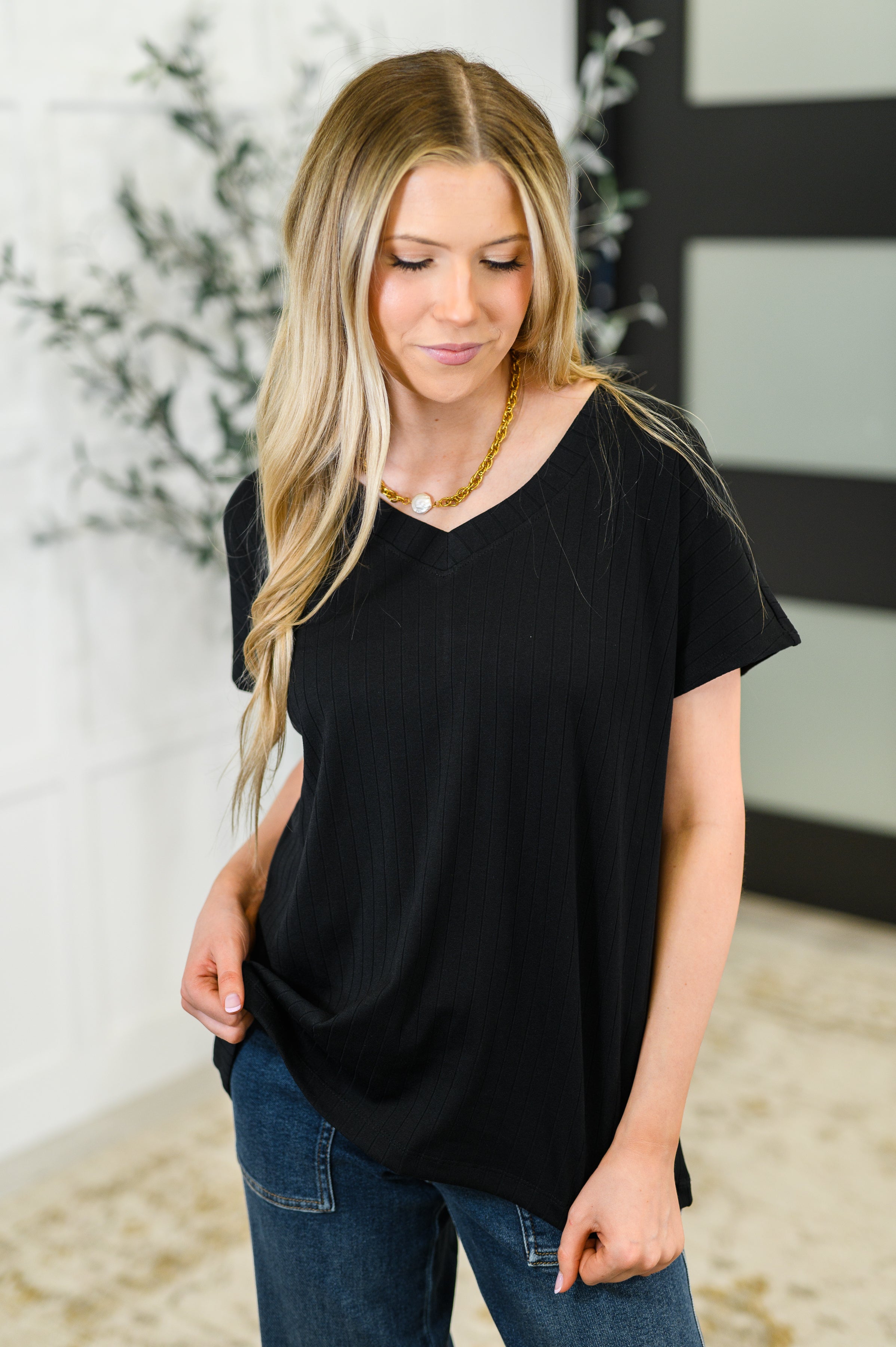 Top Shelf Basic V-Neck Ribbed Tee in Black-Womens-Ave Shops-[option4]-[option5]-[option6]-[option7]-[option8]-Shop-Boutique-Clothing-for-Women-Online
