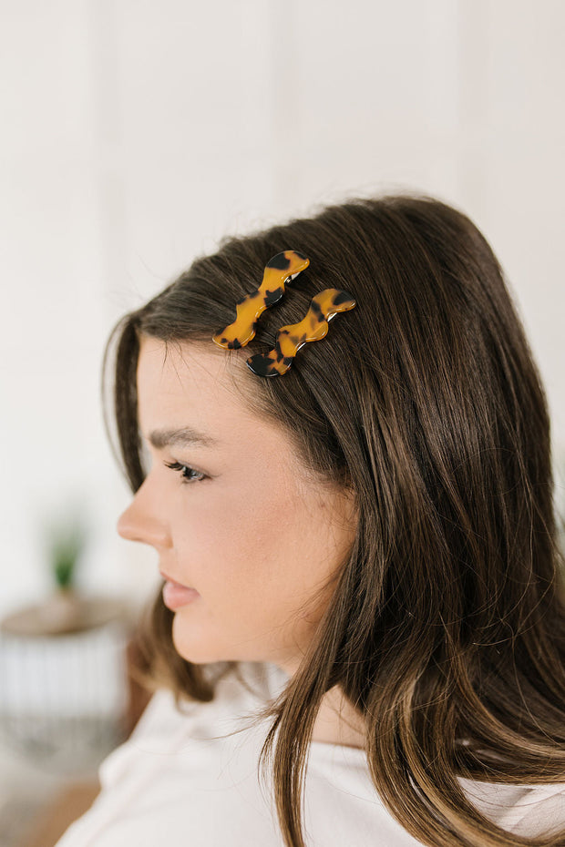 Wavy Clip Set in Tortoise-Accessories-Ave Shops-[option4]-[option5]-[option6]-[option7]-[option8]-Shop-Boutique-Clothing-for-Women-Online