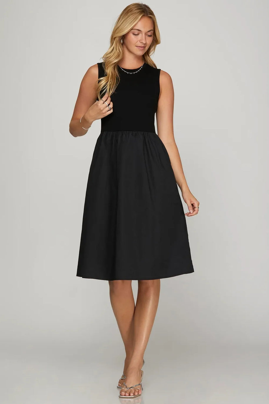 She + Sky Full Size Sleeveless Poplin Woven Midi Dress with Pockets-Dresses-Trendsi-Black-S-[option4]-[option5]-[option6]-[option7]-[option8]-Shop-Boutique-Clothing-for-Women-Online