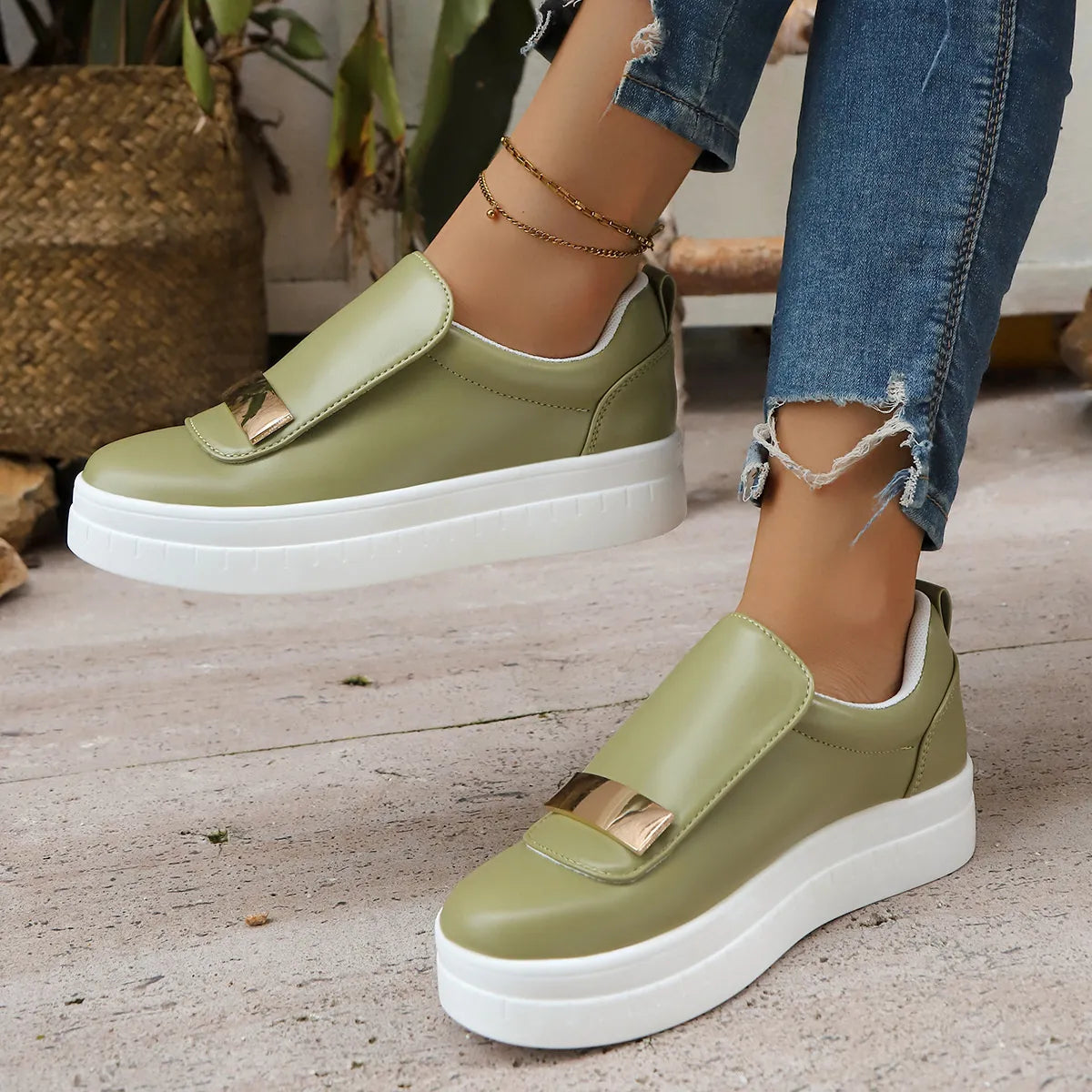 Round Toe Platform Loafers-Shoes-Trendsi-[option4]-[option5]-[option6]-[option7]-[option8]-Shop-Boutique-Clothing-for-Women-Online